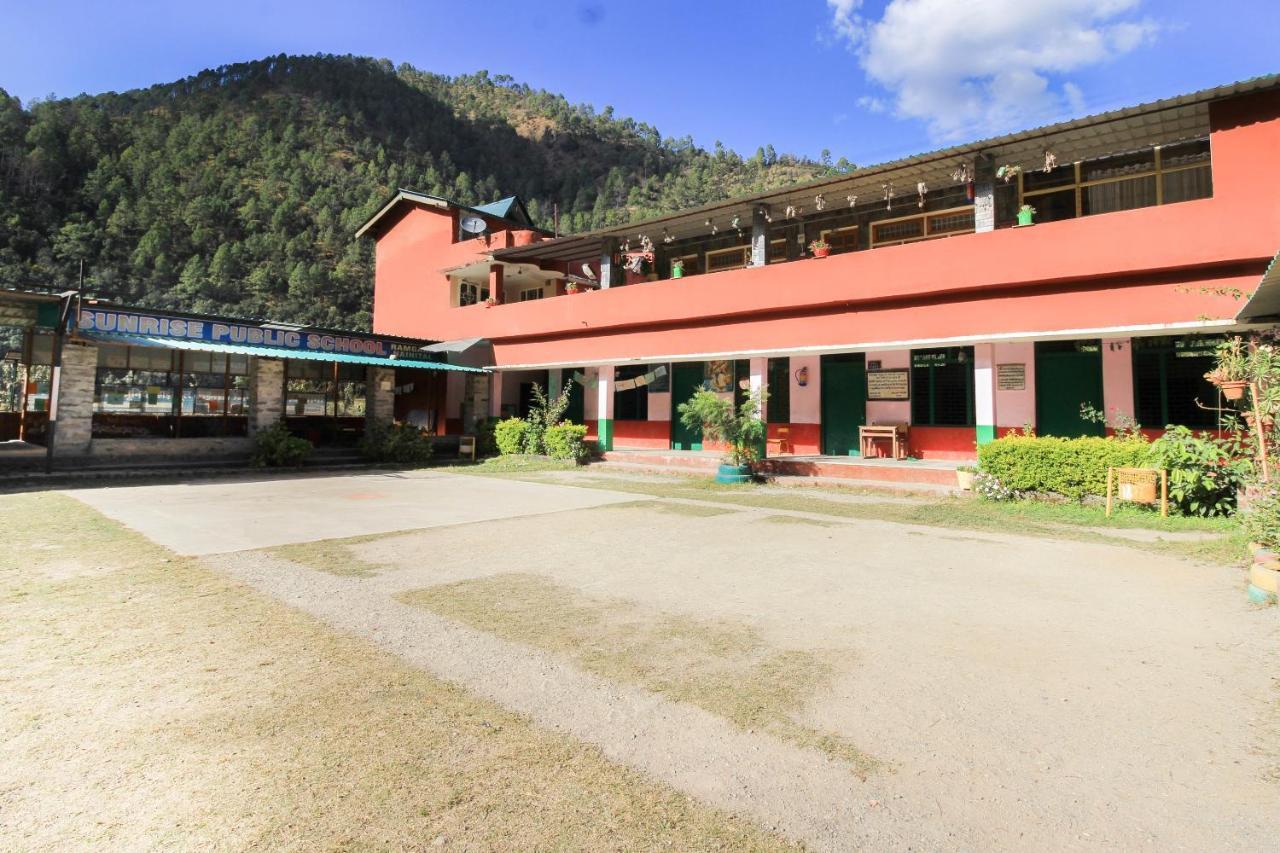 Oyo Hotel Urvashi Palace Mussoorie Exterior photo